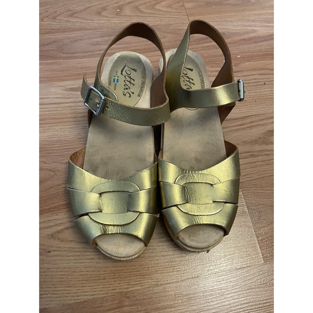 Lotta's Womens Sandal Clog Size 40 Gold Leather Open Toe Ankle Buckle Wood Heel